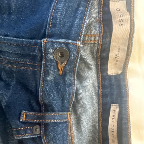 Women’s guess jeans size 30 power curvy mid rise - Picture 2 of 4